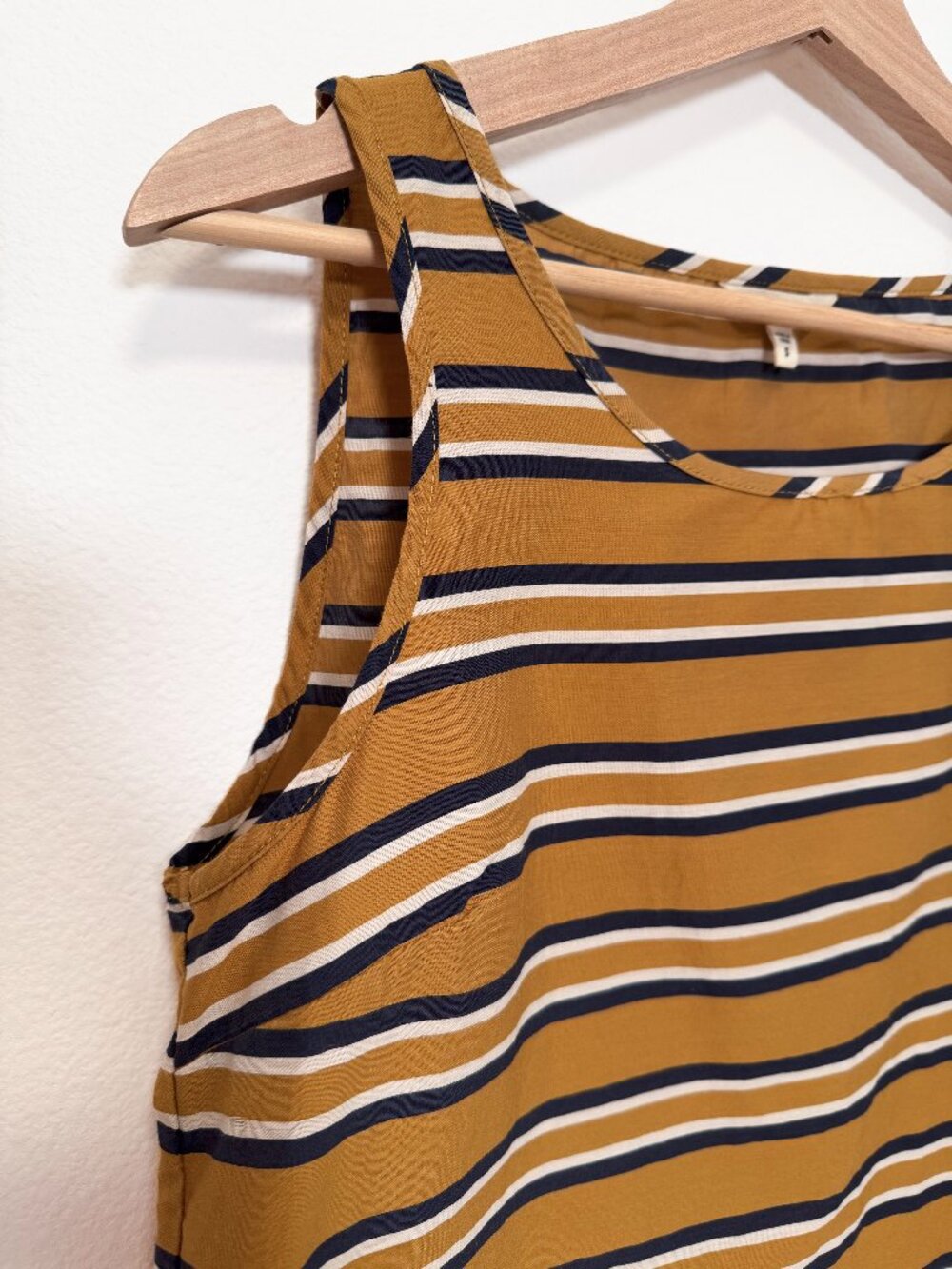Bridge & Burn Meridian Striped Linen Tank Top Size Small - Picture 4 of 12